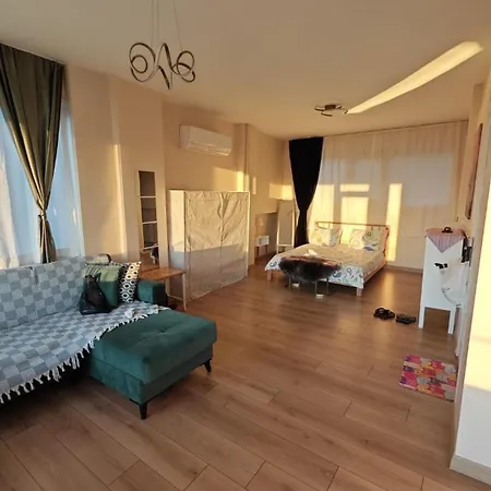 An Tale, An Dream, Bosphorus Two 2 Istanboel